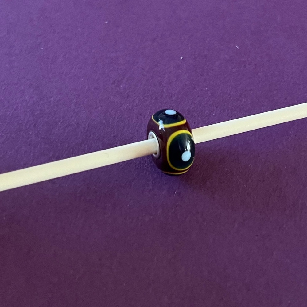 Trollbeads green eye bead. TGLBE-10039.